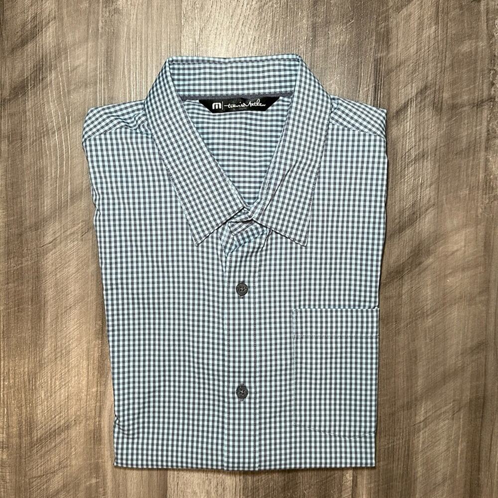 Travis Mathew Short Sleeve Button Down - Large
